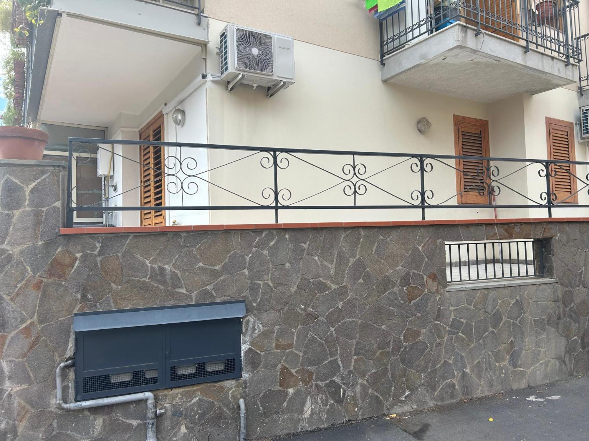 Appartamento Relax - Mare Cannizzaro - Aci Castello Catania المظهر الخارجي الصورة